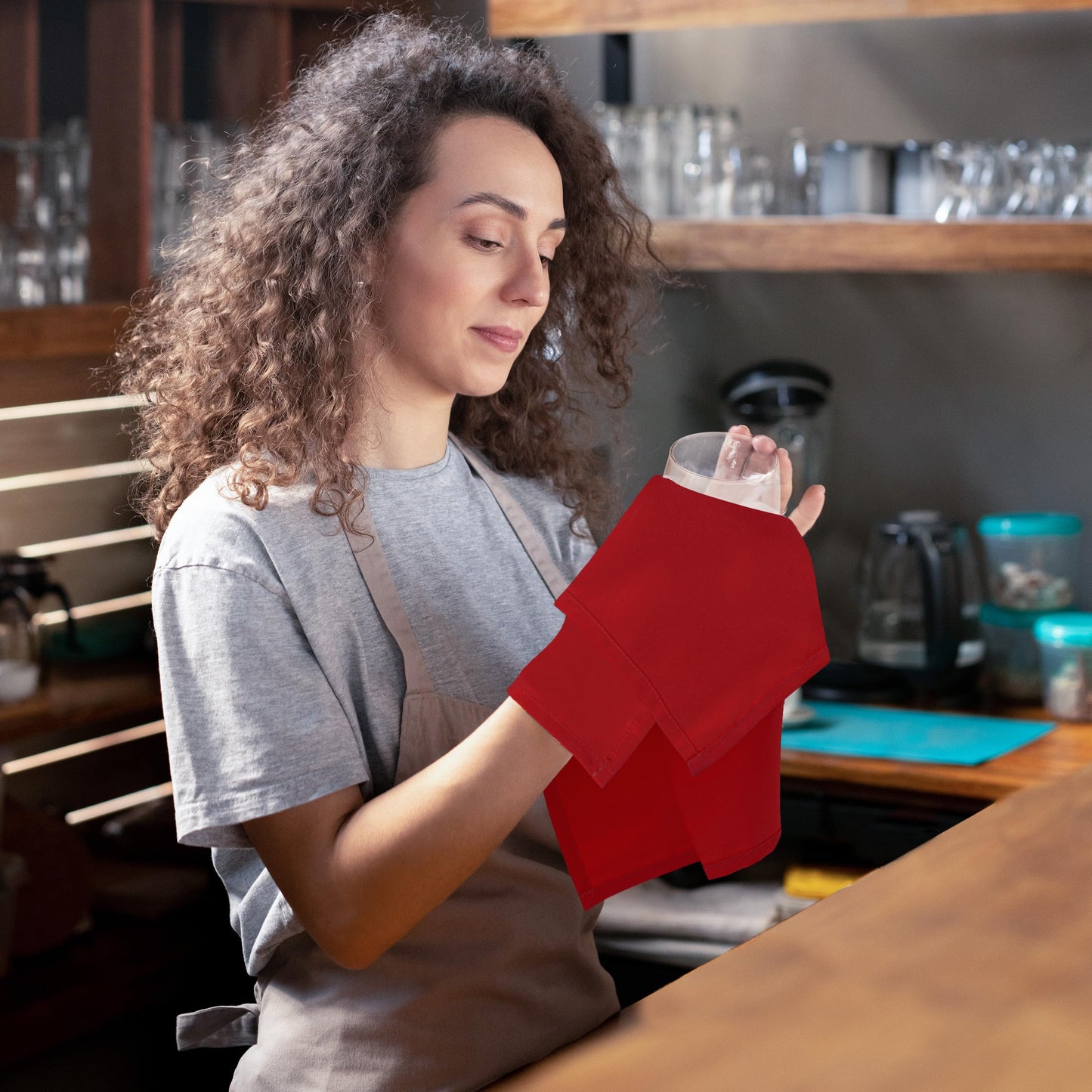 Utopia Home [24 Pack, Red] Cloth Napkins 17x17 Inches, 100% Polyester Hemmed Edges, Washable and Reusable Ideal for Parties, Weddings and Dinners