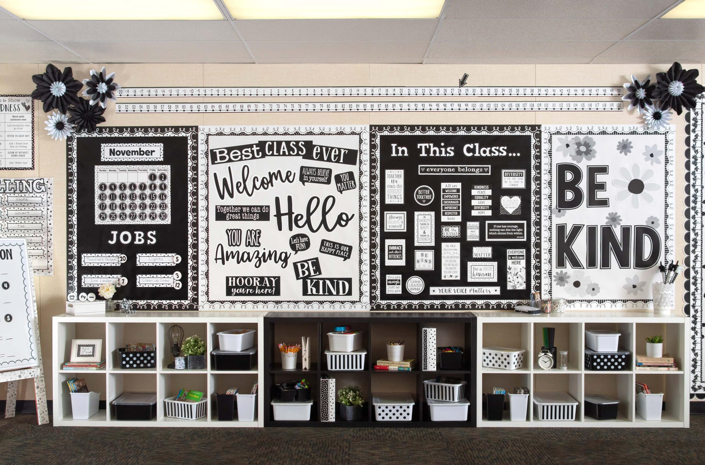 Teacher Created Resources Black and White Floral Be Kind Bulletin Board (TCR6801)