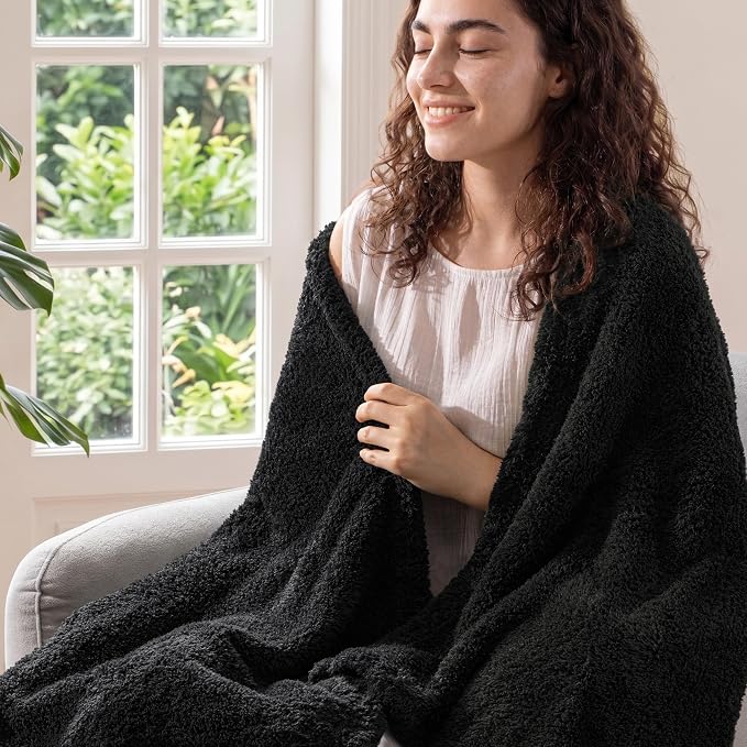 Exclusivo Mezcla Fleece Twin Size Bed Blanket, Ultra Soft, Lightweight and Fuzzy Black Blanket for Women, Home Decor, 60x80 Inches