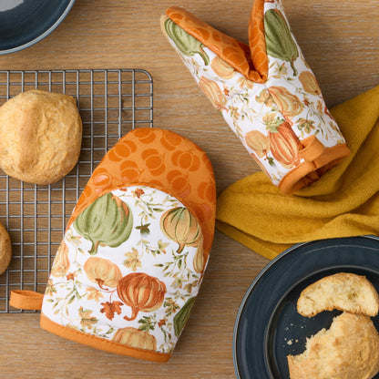 MARTHA STEWART Autumn Harvest Pumpkins Mini Oven Mitt 2-Pack Set, 100% Cotton with Decorative Non-Slip Silicone Grip, Heat Resistant, Orange/Green/Ivory, 5.5"X8"