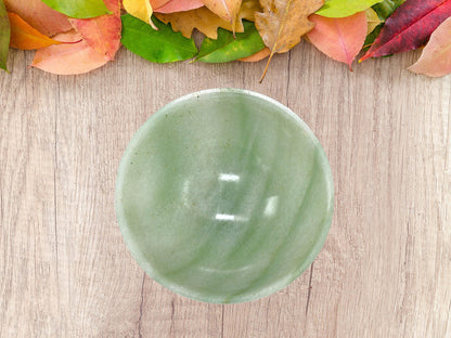 Green Aventurine Crystal Bowl - 2 Inch Decorative Bowls for Room and Home Decor - Gemstone Healing Crystals for Elegant Display, Positive Energy Balance and Gift
