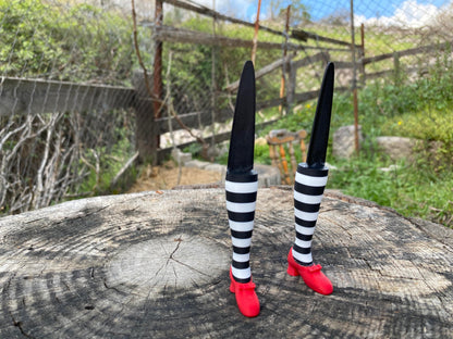 Wicked Witch Legs Mini Plant Pot Decor – Fun Halloween Planter, Spooky Home Decor, Unique Planter for Indoor & Outdoor Plants