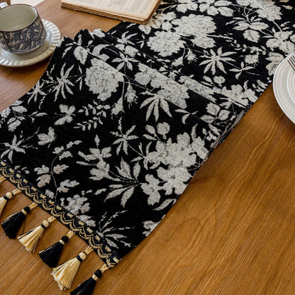 HomeyHo Botanical Dining Table Runner with Tassels Luxury Table Runner for Home Party Decor Jacquard Floral Elegant Halloween Natural Table Runners 13 x 71 Inch Black