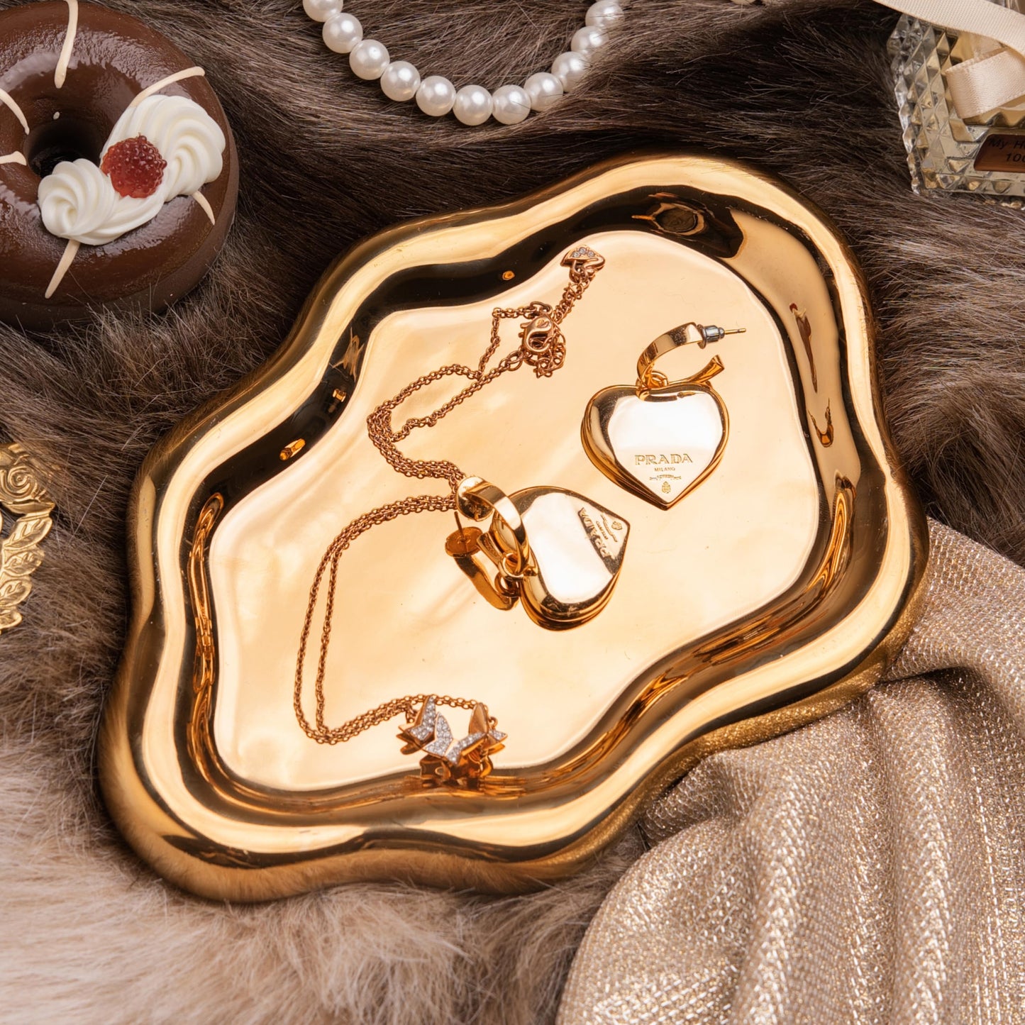 Lynagert Cloud Trinket Dish, Chubby Jewelry Tray, Ceramic Jewelry Ring Trinket Dish for Rings Earrings Necklace Organizer, Mother's Day Thanksgiving Christmas Birthday Bridesmaid Gifts (Golden)