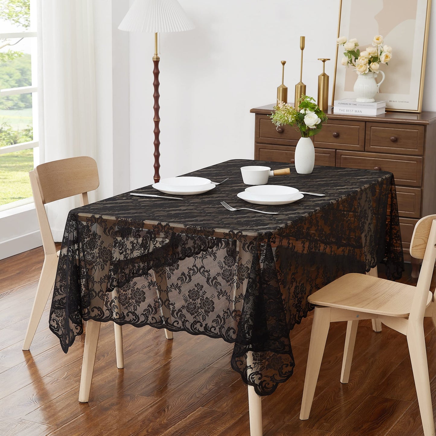 WARM HOME DESIGNS Gothic Tablecloth. 60 x 84 Black Lace Tablecloth. Elegant Rectangle Halloween Tablecloths for Rectangle Tables Feature Floral Design for Rustic Kitchen or Wedding Decor. MTC Black 84