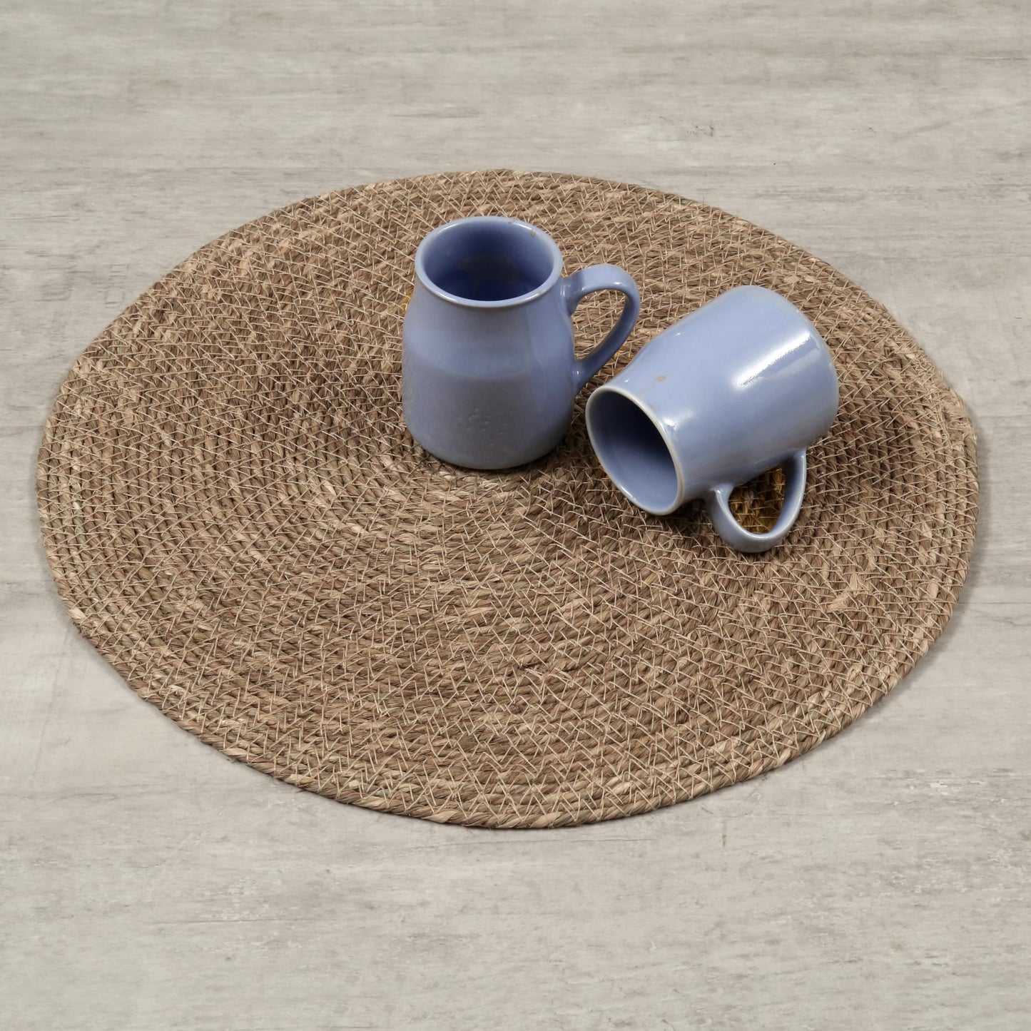 Hausattire Round Woven Placemats Set of 4 - Natural, Seagrass Heat Resistant Table Mats for Wedding, Restaurants, Party | Rattan Boho Easy Clean Circle Spring Easter Placemat for Kitchen - 14 Inches