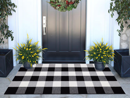 Buffalo Plaid Front Porch Rug 24''x 51''Black and White Checkered Outdoor Rug Cotton Machine Washable Farmhouse Mat for Outdoor, Kitchen, Farmhouse, Entryway,Bathroom