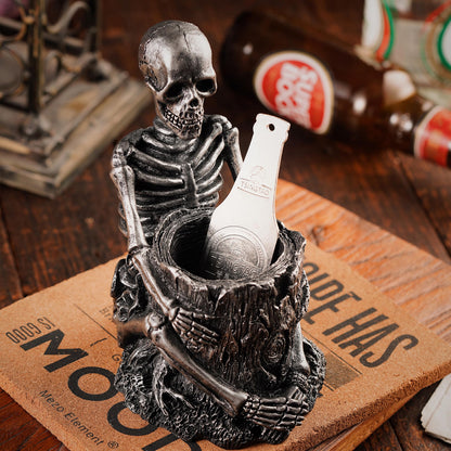 Skeleton Toothbrush Holder for Bathroom, Resin Skull Pen Holder, Gothic Decor, Desk Storage Cup for Toothpaste, Makeup Brushes or Combs, Metal Black