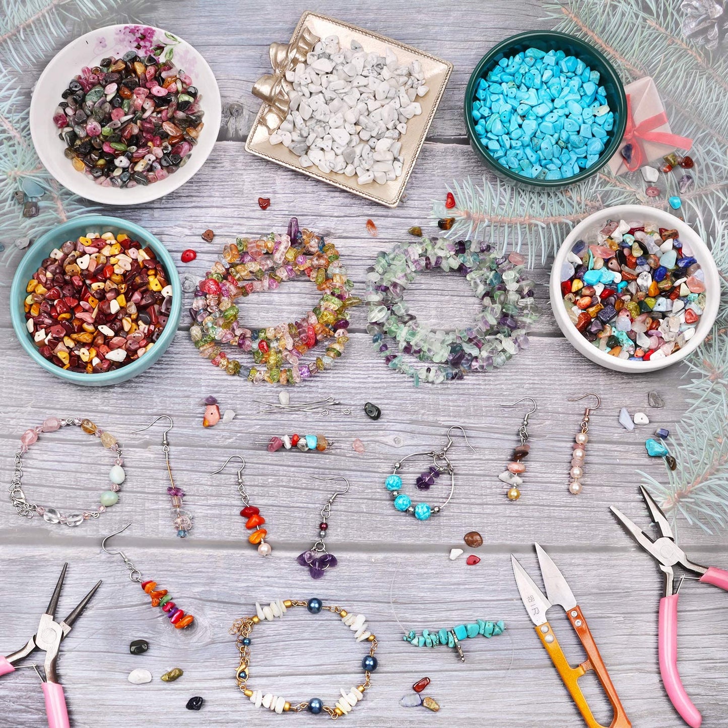 500 pcs Natural Chip Stone Beads Multicolor 5 mm to 8 mm Irregular Gemstone Healing Crystal Loose Rocks Bead Hole Drilled DIY for Bracelet Necklace Earrings Jewelry Making Craft