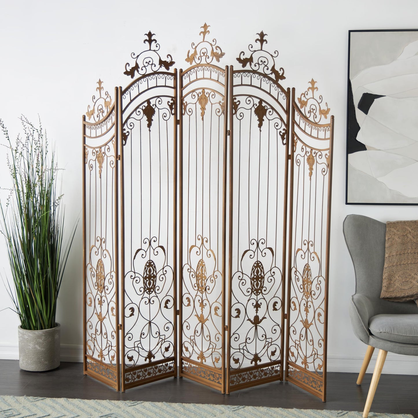 Deco 79 Metal Partition Room Divider Screen Hinged Foldable Arched Partition 5 Panel Privacy Screen with Relief Acanthus Design, Room Partition 80" x 1" x 80", Bronze