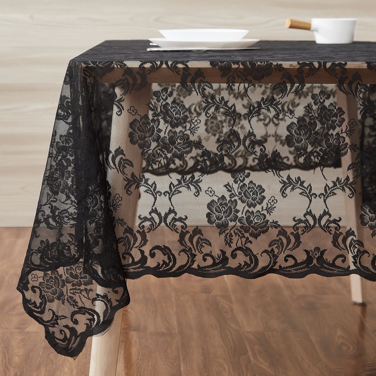 WARM HOME DESIGNS Gothic Tablecloth. 60 x 84 Black Lace Tablecloth. Elegant Rectangle Halloween Tablecloths for Rectangle Tables Feature Floral Design for Rustic Kitchen or Wedding Decor. MTC Black 84