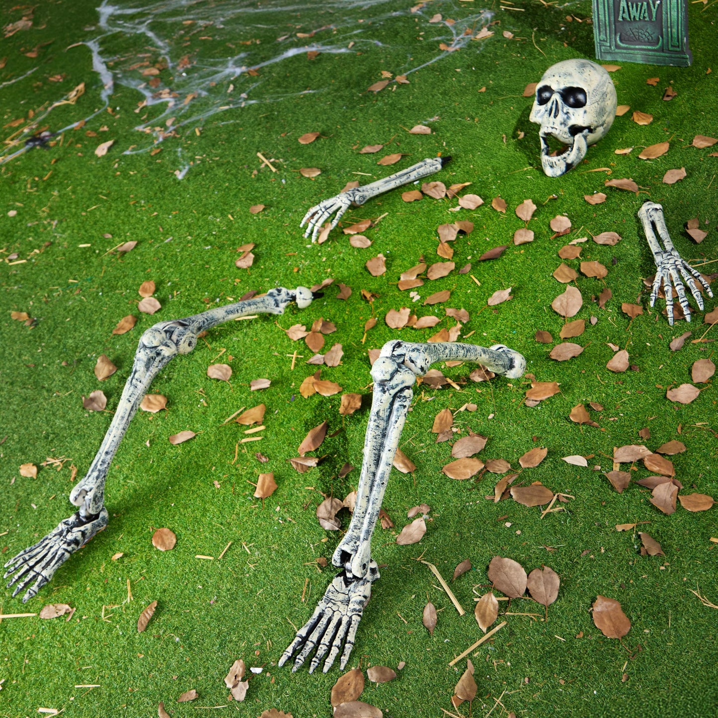 JOYIN 5 Pcs Halloween Skeleton Decorations Outdoor, Life Size Skeleton Yard Stakes, Groundbreaker Skulls Decor for Graveyard Yard Lawn Garden Ground Party Supplies