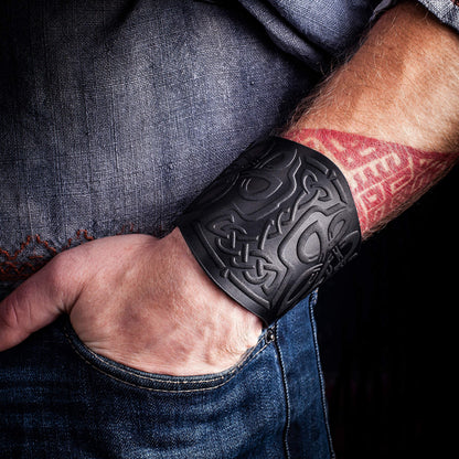 Stahlgilde 100% Real Leather Viking Cuff Bracelet - Handmade Mjolnir Thor's Hammer Black Wristband - Gift for Men Women - Genuine Leather Viking Punk Lv Axe Сuffs - Size M for wrist 6.5"-7.5" 90mc