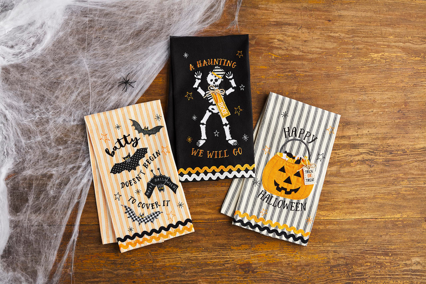 Mud Pie Applique Halloween Towel, Stripe, 18" x 26"