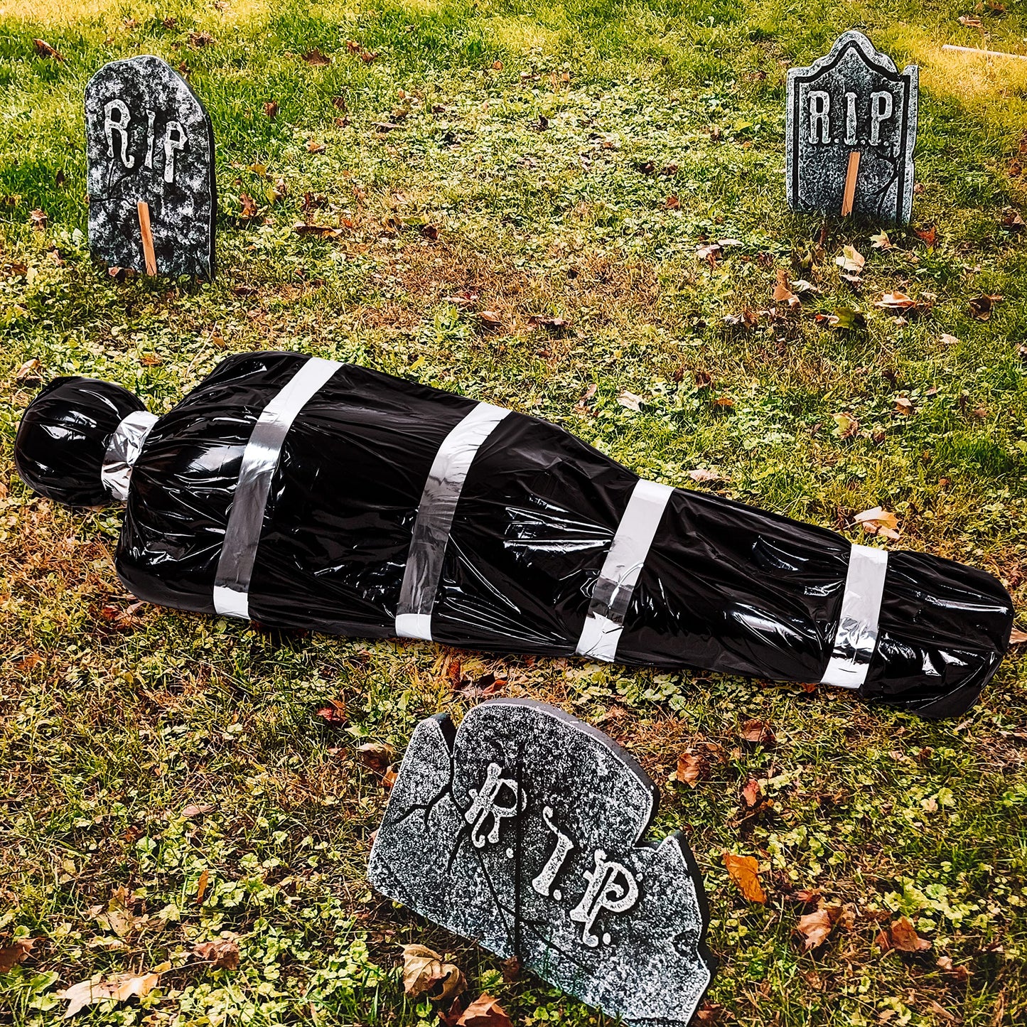 Lvdeer Halloween Decorations Outdoor Body Props - Scary Fake Corpse in Bag Hallowmas Prop Creepy Haunted House Decor (Requires Assembly)
